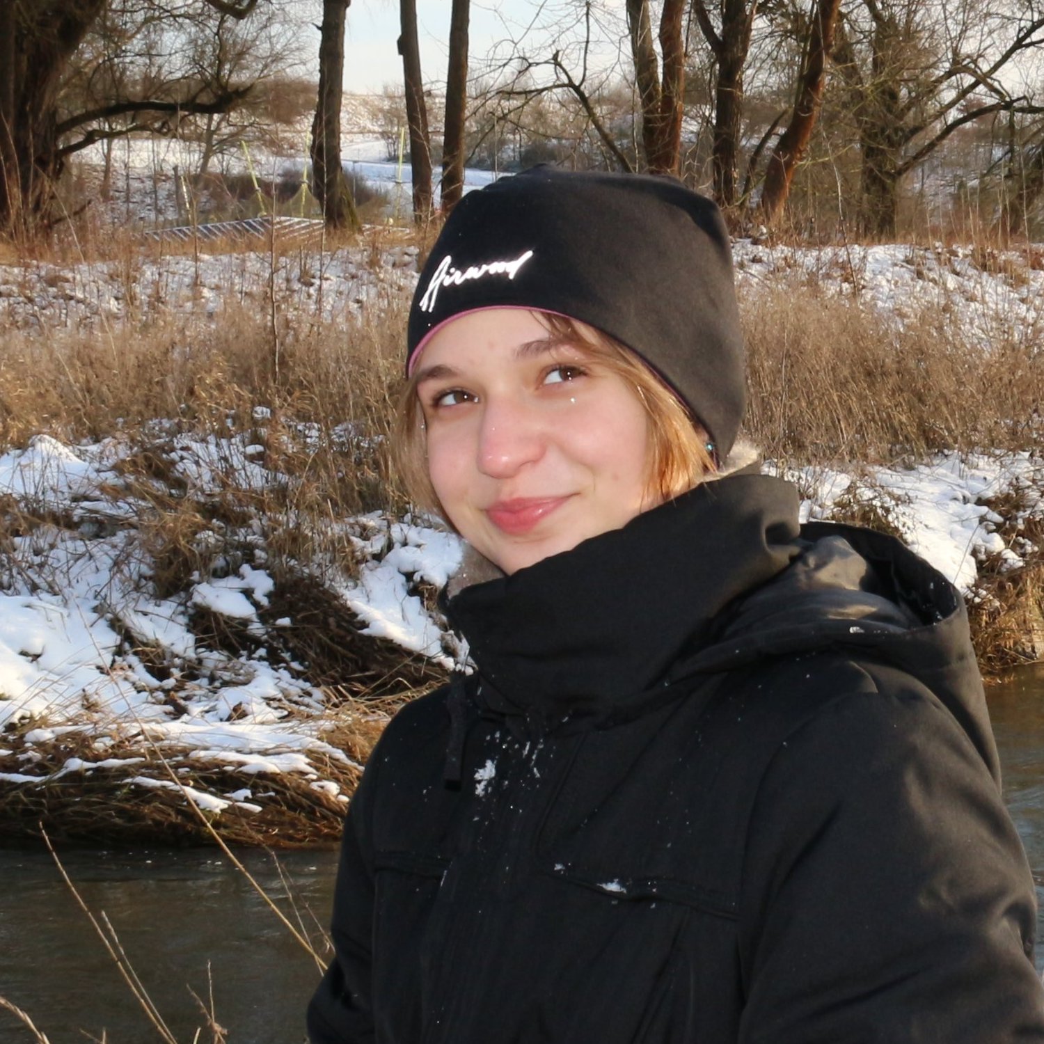 Beanie FJELL noir / bleu foncé (navy)